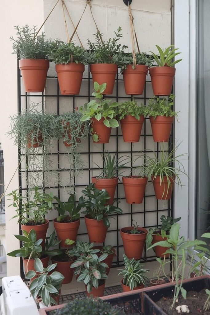 Small Pots For Compact Green Corners